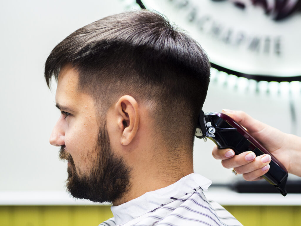 men hairstyle for heart face shape